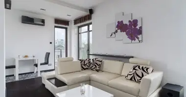 Квартира 2 комнаты в Варшава, Польша