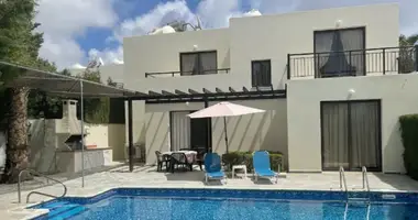 Вилла 4 комнаты  с бассейном в Empa, Кипр