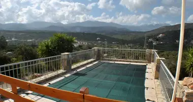 5 bedroom house in Greece