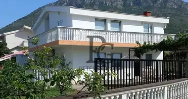 4 bedroom house in Bar, Montenegro