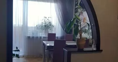Квартира 4 комнаты со стеклопакетами, с домофоном, с металлическая дверь в Минск, Беларусь