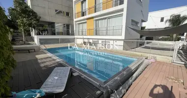 Casa 5 habitaciones con Aire acondicionado, con Piscina, con Jardín en Nicosia, Chipre