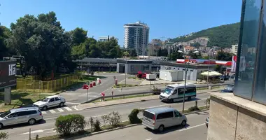 Квартира 2 спальни в Будва, Черногория