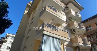 3 room apartment with elevator, with air conditioning, with separate kitchen in Alanya, Turkey