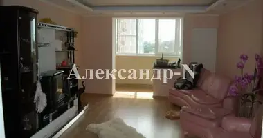 4 room apartment in Odessa, Ukraine