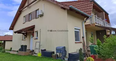 5 room house in Kistarcsa, Hungary