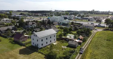 Propiedad comercial 202 m² en Cnianka, Belarús