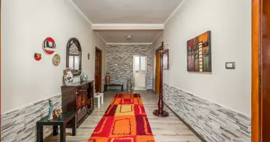 Casa 8 habitaciones en Durres, Albania
