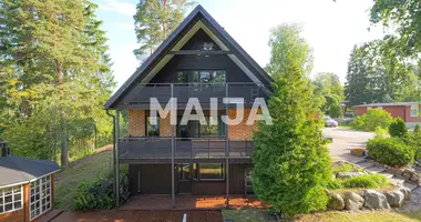 Haus 5 Zimmer in Nurmijaervi, Finnland