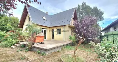 6 room house in Toekoel, Hungary