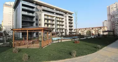 4 room apartment with balcony, with elevator, with air conditioning in Kuecuekcekmece, Turkey