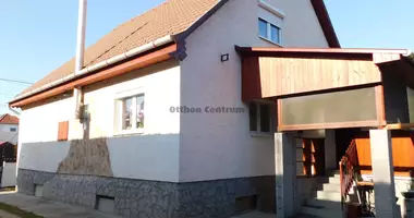 4 room house in Tura, Hungary