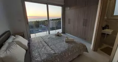 Haus 4 Schlafzimmer in Tala, Cyprus
