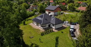 Коммерческое помещение 161 м² в Краков, Польша