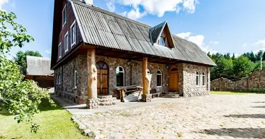 Maison dans Zavuccieuski sielski Saviet, Bélarus