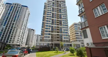 Apartamento 4 habitaciones en Minsk, Bielorrusia