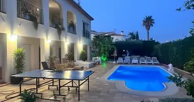 Apartment 6 bedrooms in l Alfas del Pi, Spain