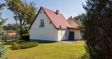 House in Kuznica Czarnkowska, Poland