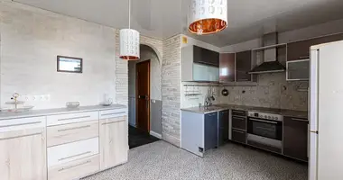 Apartamento 3 habitaciones en Minsk, Belarús