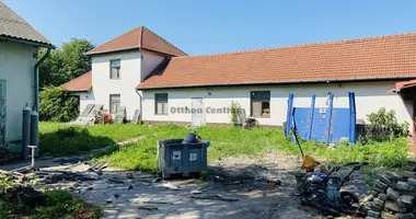 Commercial property 800 m² in Cegled, Hungary