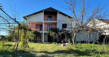 Casa 4 habitaciones en Gornji Vukovci, Montenegro