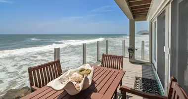 Chalet 4 chambres dans Malibu, États-Unis d'Amérique