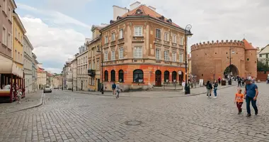 Attractive retail and service premises in the heart of the Old Town - Podwale Street, Warsaw in Warsaw, Poland