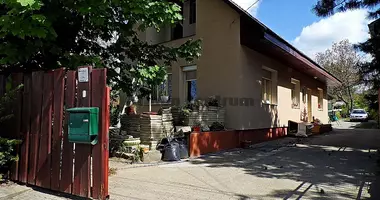 3 room house in Mogyorod, Hungary