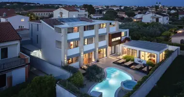 Hôtel 1 000 m² dans Grad Pula, Croatie