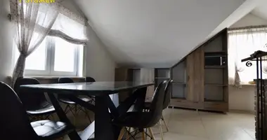 Apartamento 4 habitaciones en Ratamka, Belarús