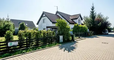 Casa 6 habitaciones en Skorzewo, Polonia