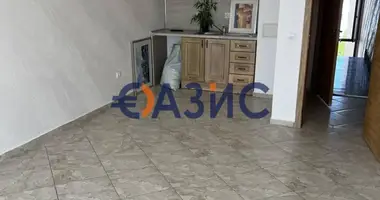 Квартира 2 комнаты в Несебр, Болгария