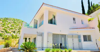 Villa 4 chambres dans Kamares, Chypre