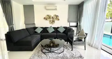 Villa 5 chambres avec Fenêtres double vitrage, avec Meublesd, avec Climatiseur dans Phuket, Thaïlande