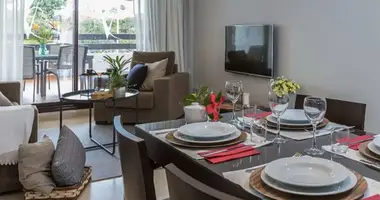 Wohnung 2 Schlafzimmer in Estepona, Spanien