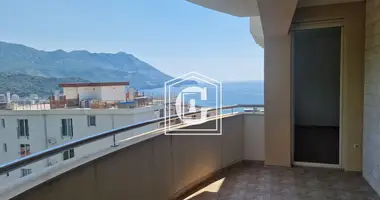 2 bedroom apartment in Becici, Montenegro