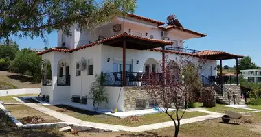 Townhouse 6 bedrooms in Nikiti, Greece