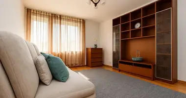 Квартира 2 комнаты в Варшава, Польша