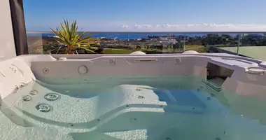 2 bedroom apartment in Mijas, Spain