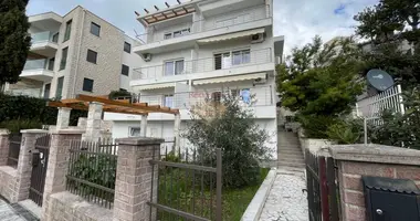 Apartamento en Herceg Novi, Montenegro