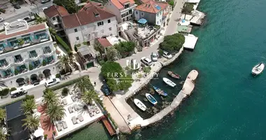 3 bedroom house in Dobrota, Montenegro