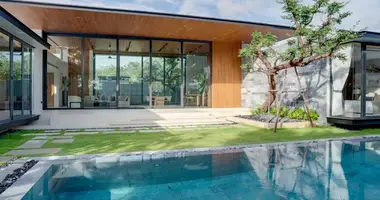 Villa 4 chambres avec Fenêtres double vitrage, avec Meublesd, avec Climatiseur dans Phuket, Thaïlande