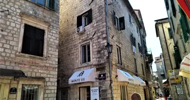 Wohnung 2 Schlafzimmer in Kotor, Montenegro