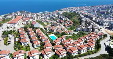 Villa 4 chambres dans Mutateke Okulu Sokak, Turquie