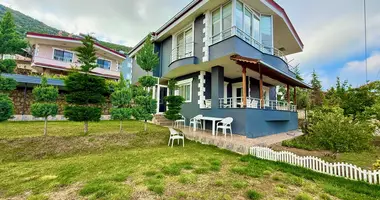 Villa 4 habitaciones en Mezitli, Turquía