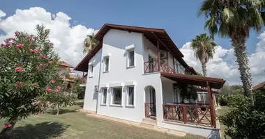 Villa 4 zimmer mit Balkon, mit Möbliert, mit Metalltür in Demirtas, Türkei