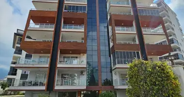 Mieszkanie 3 pokoi w Mahmutlar, Turcja