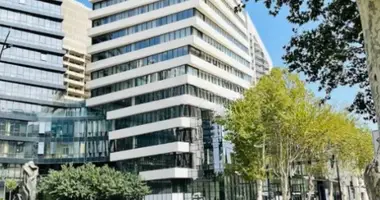 Oficina 117 m² en Tiflis, Georgia