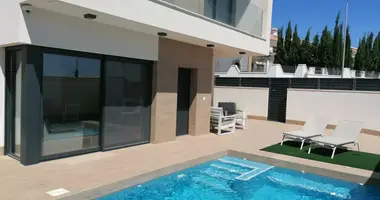 Villa  con Jardín, con baño, con Piscina privada en San Miguel de Salinas, España