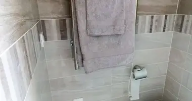 Mieszkanie 3 pokoi w Torrevieja, Hiszpania